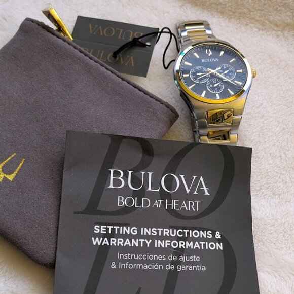 ⬇️PD⬇️BULOVA Gold and Silver Watch with Elegant Design and Link Bracelet - Picture 2 of 14